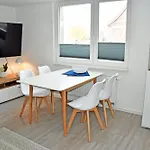 Mit Seeblick Am Hafen In Seedorf Haus 3 Sandort