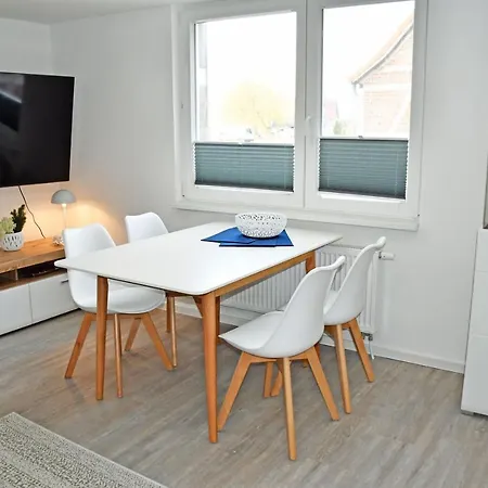 Privatunterkunft Mit Seeblick Am Hafen In Seedorf Haus 3 Sandort
