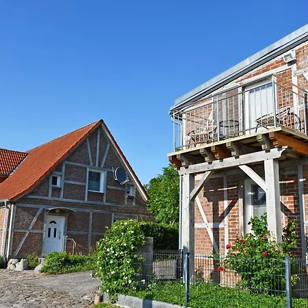 Mit Seeblick Am Hafen In Seedorf Haus 3